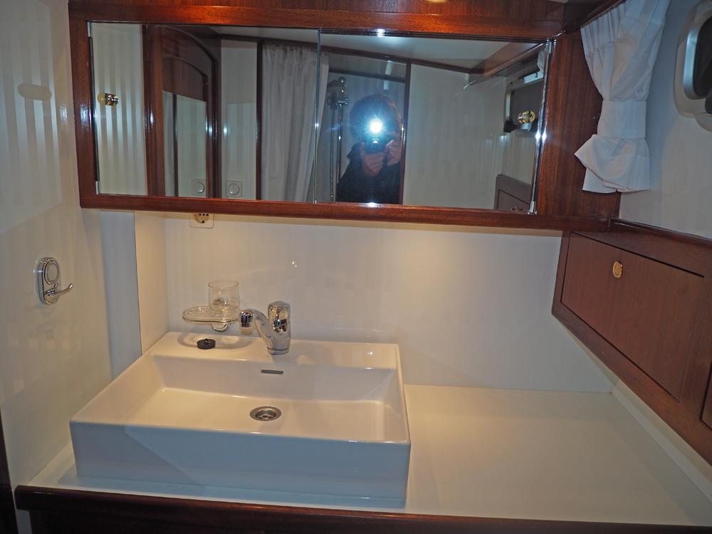 Fore ship, Accommodation